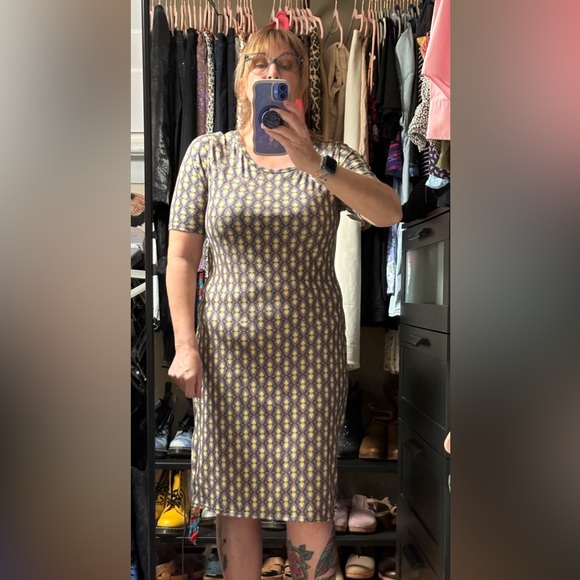 LuLaRoe Geometric Midi Dress in Gray, Mustard, Pink and Cream - Picture 1 of 7